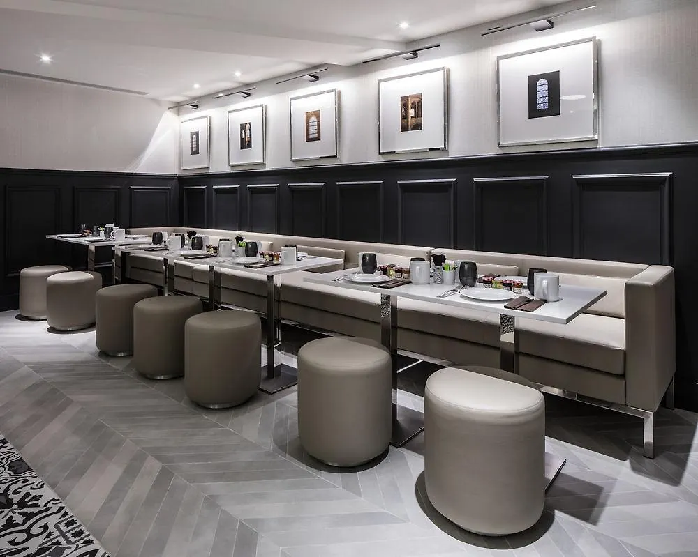 Maison Pigalle Paris
